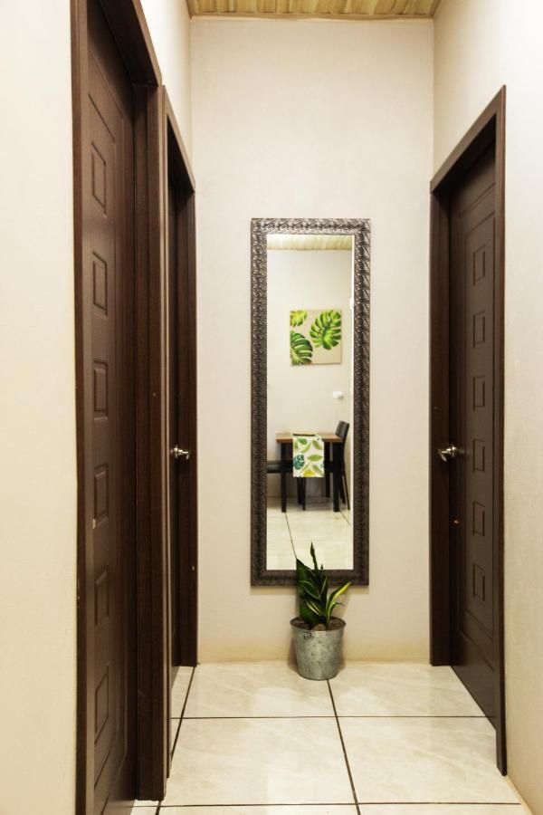 Apartamento Lantana ,Monteverde Con Aire Acondicionado Y Lavanderia Ngoại thất bức ảnh