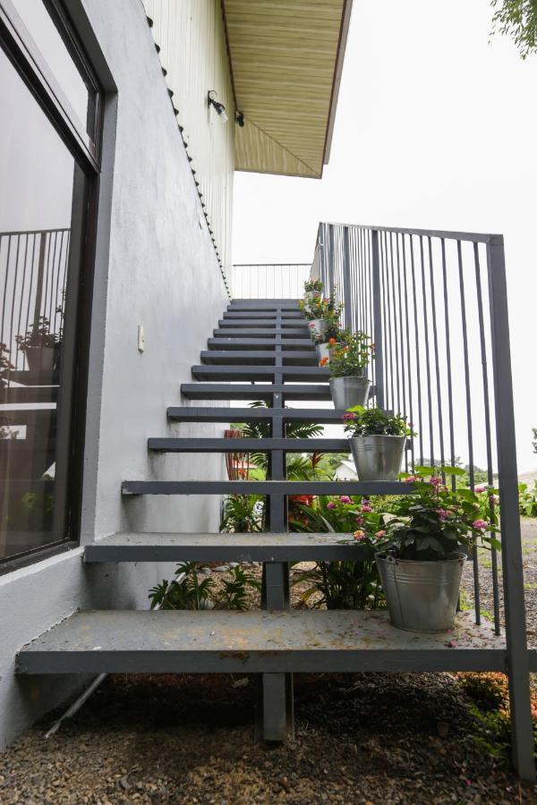 Apartamento Lantana ,Monteverde Con Aire Acondicionado Y Lavanderia Ngoại thất bức ảnh